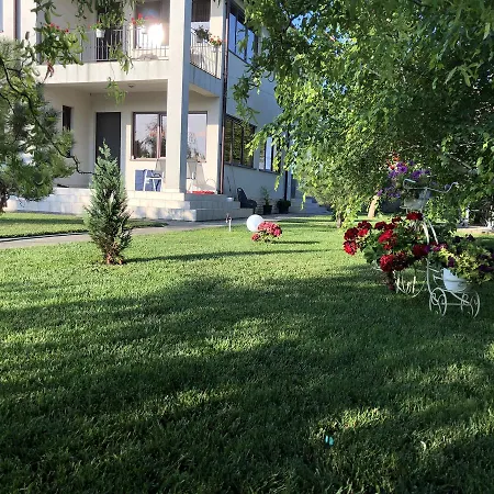בית אירוח Vila Tundra